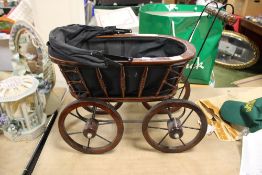 A REPRODUCTION DOLLS PRAM