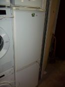 A DAEWOO NO FROST FRIDGE FREEZER