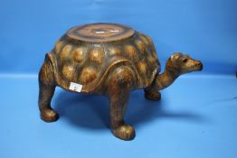 AN UNUSUAL CAMEL SHAPED STOOL / STAND