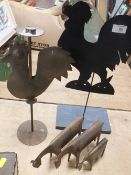 A TRIO OF METAL COWS TOGETHER WITH TWO METAL CHICKENS