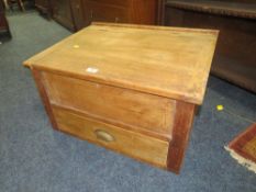 A VINTAGE SCHOOL DESK WITH LIFT-UP LID AND DRAWER BELOW W-66 CM