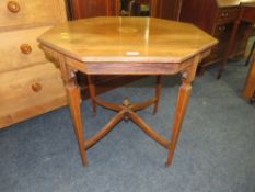 AN EDWARDIAN ROSEWOOD INLAID OCCASIONAL TABLE