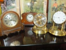 FOUR ASSORTED MANTEL CLOCKS TO INCLUDE A GLASS DOMED EXAMPLE