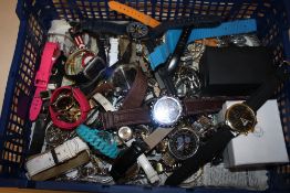 A QUANTITY OF MODERN WRISTWATCHES TO INCLUDE A CITIZEN EXAMPLE