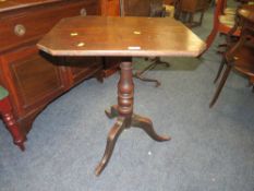 AN ANTIQUE PEDESTAL TRIPOD TABLE