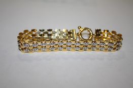 A SILVER GILT BRACELET, APPROX WEIGHT 20.5 G