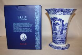 A BOXED SPODE BLUE ITALIAN DESIGN, HEXAGONAL VASE HEIGHT 27CM