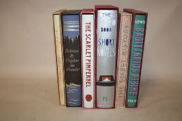 SIX FOLIO SOCIETY BOOKS, TO INCLUDE ANIMAL FARM, THE SCARLET PIMPERNEL, THE FOLIO BOOK OF SHORT