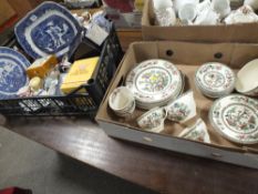 A TRAY OF INDIAN TREE CHINA TOGETHER WITH A BOX OF ASSORTED CERAMICS TO INCLUDE SPODE