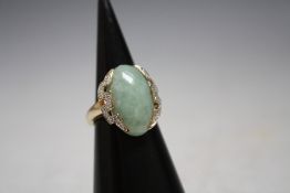 A 9 CARAT GOLD AGATE AND DIAMOND RING, approx weight 5g, ring size M