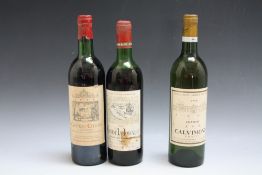 1 BOTTLE OF CHATEAU CITRAN HAUT MEDOC 1979, top shoulder, 1 bottle of Chateau La Joncarde 1976,