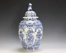AN OCTAGONAL BLUE AND WHITE TEMPLE JAR AND COVER, A/F, H 43.5 cmCondition Report:the dog of foe