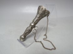 A WHITE METAL POSY HOLDER, approx weight 34g, H 11 cm