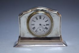 A HALLMARKED SILVER DESK CLOCK, hallmarks indistinct, W 11.5 cm