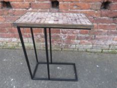 A MODERN SIDE TABLE WITH UNUSUAL PARQUET TYPE TOP H-66 W-52 CM