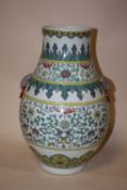 A LARGE ORIENTAL CERAMIC VASE H 39 CM