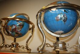 A PAIR OF MODERN GEMSTONE GLOBES, OVERALL H 32 CM