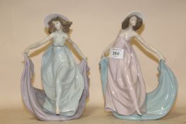 TWO LLADRO LADY FIGURES IN BLUE AND PINK DRESSES, H 23 CM