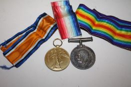 TWO WWI MEDALS AWARDED TO 15341 PTE. J. W. MANSFIELD NOTTS & DERBY .R.