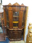 AN ITALIAN STYLE SHAPED DISPLAY CABINET, H-210 W-118 CM TOGETHER WITH A LOW CORNER UNIT AND A