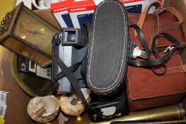 A BOX OF COLLECTABLES TO INCLUDE SHELL SHAPED ASH TRAYS, OMIYA BINOCULARS, CAMERAS ETC.