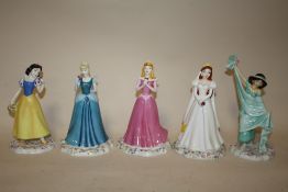 FIVE ROYAL DOULTON DISNEY SHOWCASE COLLECTION FIGURES COMPRISING OF SNOW WHITE, SLEEPING BEAUTY,