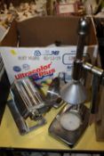 A BOX OF KITCHENALIA TO INCLUDE IMPERIA PASTA MAKING ITEMS