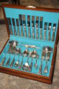 A CASED CANTEEN OF SILVER PLATED KINGS PATTERN CUTLERY