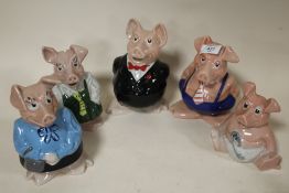 A SET OF FIVE WADE NATWEST PIGGY BANKS