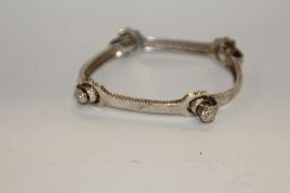 A STERLING SILVER BRACELET APPROX WEIGHT - 24.2G