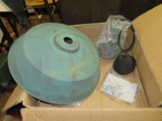 A BOXED INDUSTRIAL STYLE PENDANT LIGHT FITTING