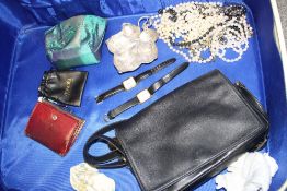 A SUITCASE OF COLLECTABLES TO INCLUDE ROTARY WRISTWATCHES, COSTUME JEWELLERY ETC.