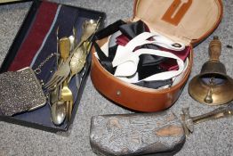 A BOX OF COLLECTABLES TO INCLUDE A LEATHER BOW TIE BOX AND CONTENTS, PRINTING BLOCK, SILVER PLATED
