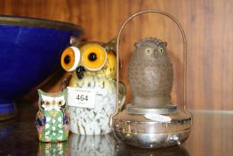 A PITHCO VINTAGE GLASS OWL SHAPED NIGHT LIGHT TOGETHER WITH A STUDIO GLASS OWL SHAPED PAPERWEIGHT