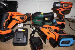 TWO VON HAUS CORDLESS SAWS PLUS A DRILL TOGETHER WITH A CHARGER PLUS A BOSCH SANDER (7) - HOUSE
