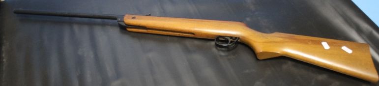 A BSA METEOR AIR RIFLE