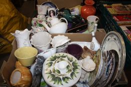 TWO TRAYS OF ASSORTED CERAMICS TO INCLUDE MINTON, WEDGWOOD AND CABINET PLATES