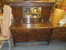 A LARGE OAK 1920S MIRROR BACKED SIDEBOARD, H 170 CM, W 152 CM
