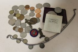 A COLLECTION OF VINTAGE COINS TO INCLUDE A 3 PENNY SET NECKLACE, BOXED 1951 FIVE SHILLING COIN ETC.