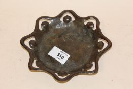 A PIERCED JAPANESE BRONZE TYPE DISH DECORATED WITH AN INSECT, Dia 16.75 cm