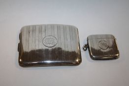 A HALLMARKED SILVER MATCHING VESTA CASE AND CIGARETTE CASE