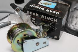 ***A HEAVY DUTY DOUBLE GEAR WINCH