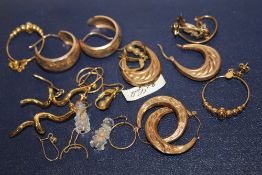 A BAG OF YELLOW METAL EARRINGS TO INCLUDE 9 CT GOLD EXAMPLES