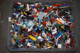 A LARGE QUANTITY OF LEGO TOYS