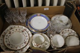 A TRAY OF ASSORTED CERAMICS AND GLASSWARE