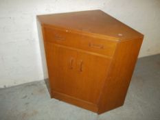 A RETRO G-PLAN E GOMME BRANDON TEAK CORNER DESK UNIT