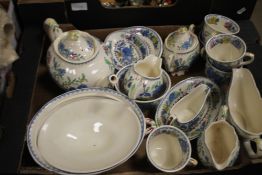 A TRAY OF MASONS TEA AND DINNERWARE TO INCLUDE A TUREEN
