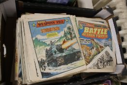 A TRAY OF COMICS TO INCLUDE BATTLE ACTION FORCE, BATTLE WEAPONS FILE ETC.