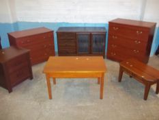 FOUR MODERN CHESTS OF DRAWERS AND TWO TABLES (6)