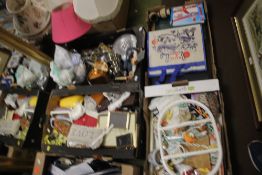 FOUR TRAYS OF SUNDRIES TO INCLUDE CERAMICS AND METALWARE